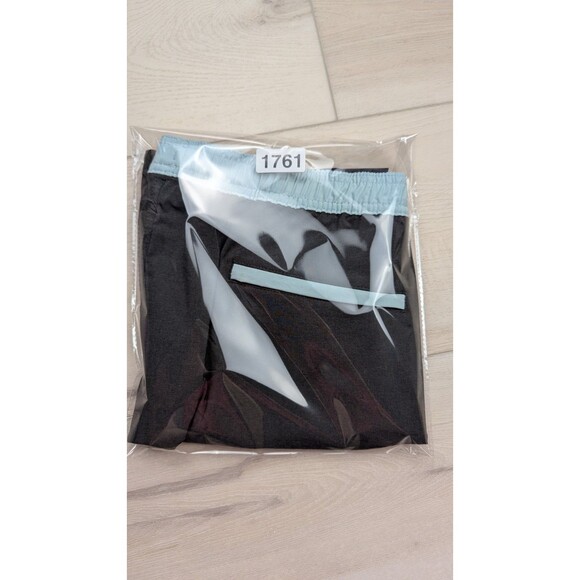 Chubbies The Capes Classic Black Swim Trunks Mens XL Unlined Swim Beach 7" - Picture 13 of 13